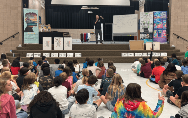 Author Johan Twiss speaking to students